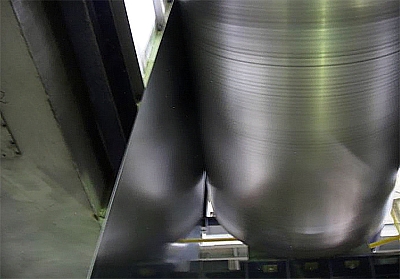 Metal şerit ve silindir arasındaki silindir boşluğu