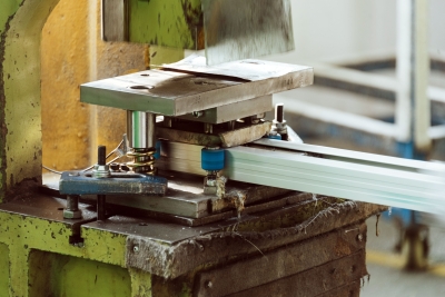 Strangpressen eines Aluminiumprofils