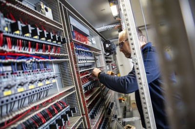 Construction d'armoires électriques